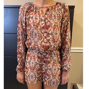 NEW! BCBG Generation Floral Print Romper w/ See thru sleeves in Size XS